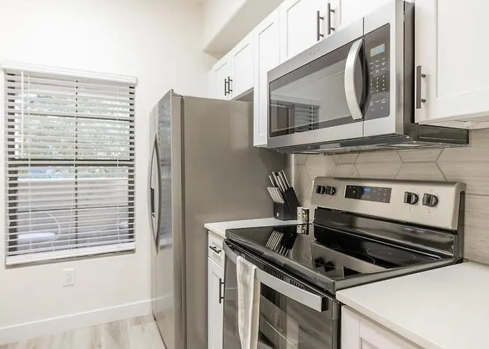 Apartment Landing - Modern With Amazing Amenities Chandler